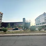 Kk Apartment Air Albania-Centrally Located