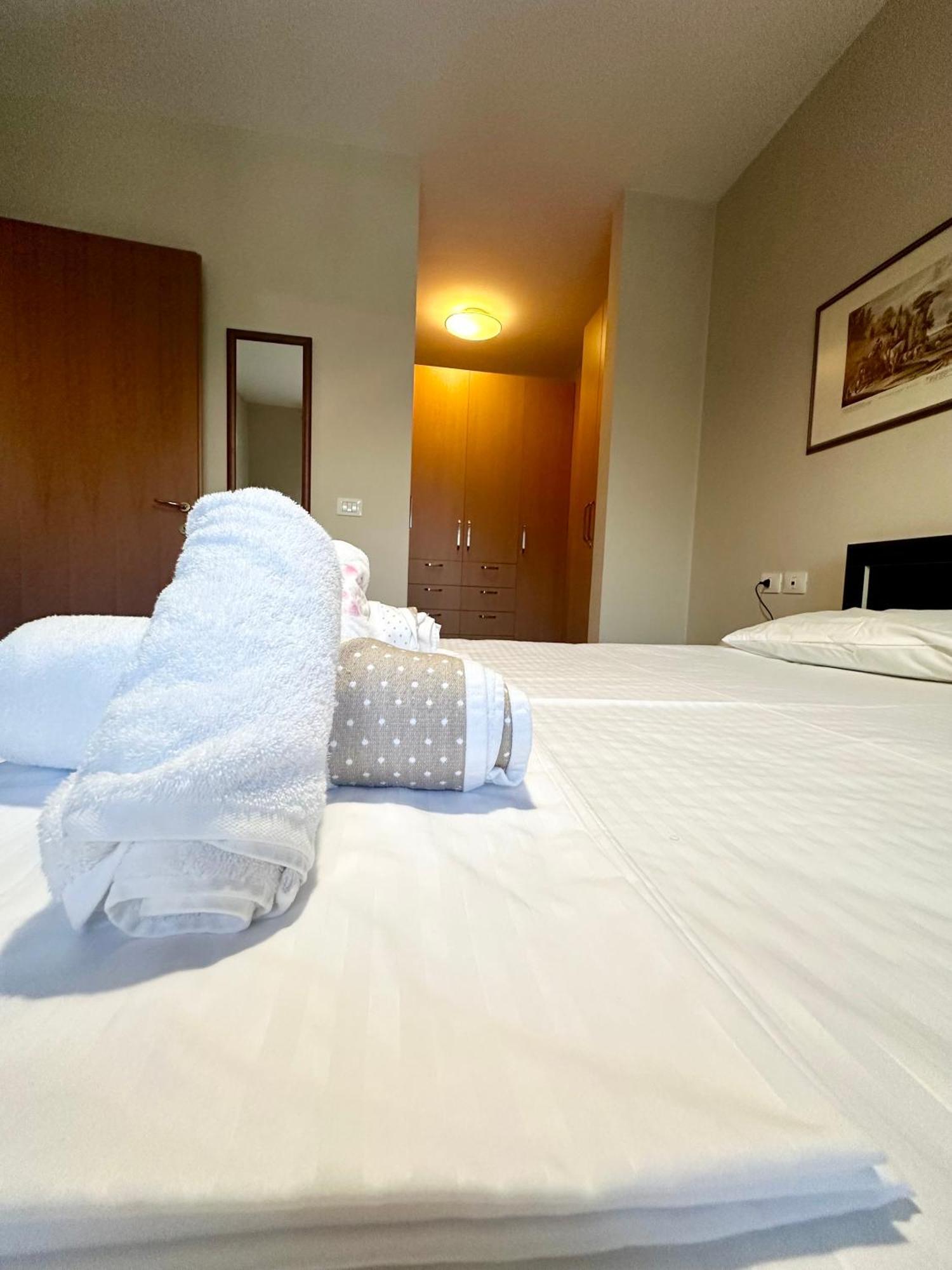 Kk Air Albania-centrally Located Appartement Tirana
